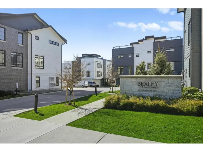 34 2075 OAK MEADOWS DRIVE, Surrey