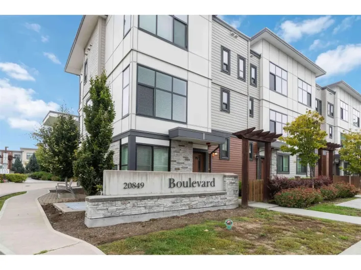 34 20849 78B AVENUE, Langley