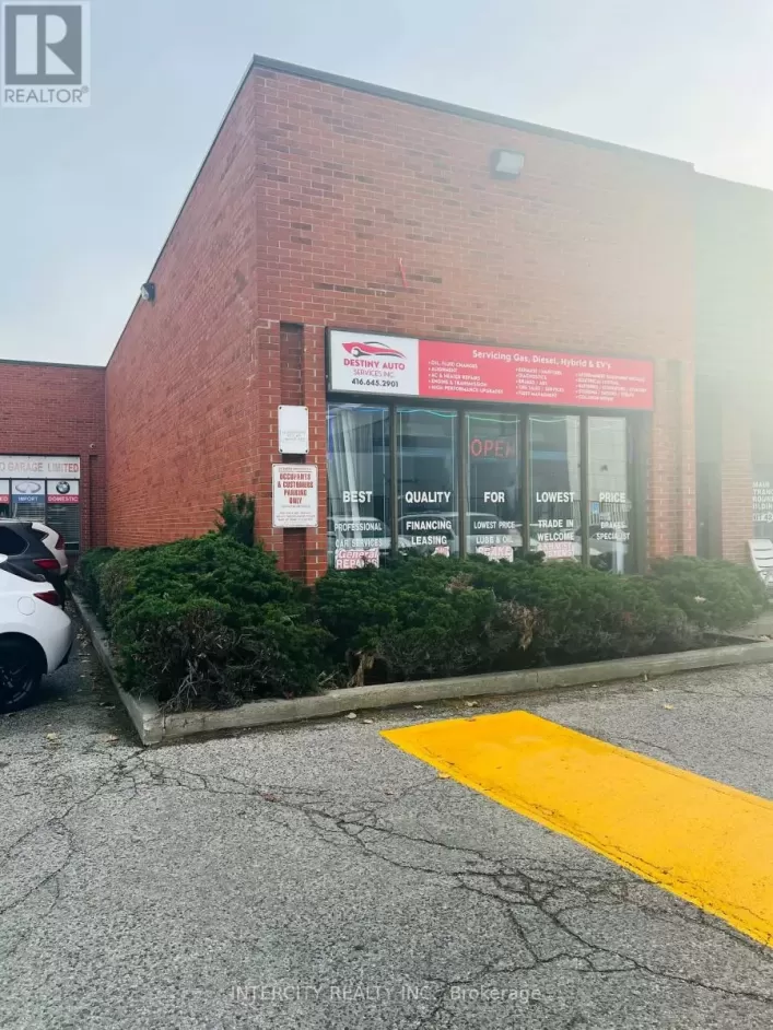 34 - 2901 STEELES AVENUE W, Toronto