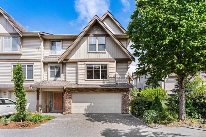 34 5556 PEACH ROAD|Garrison Crossing, Chilliwack