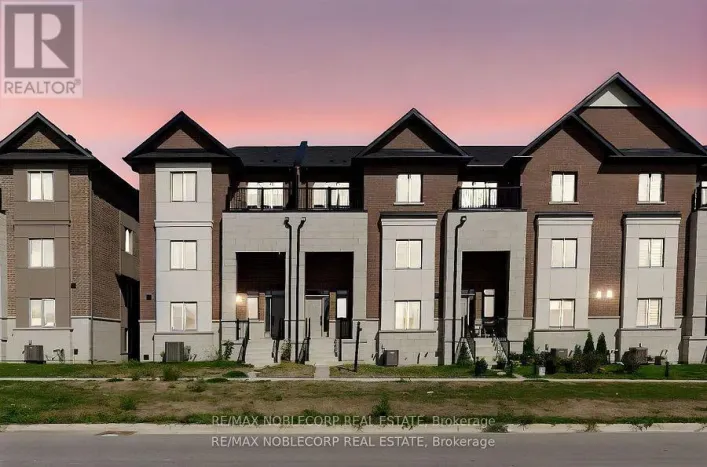 34 ALAN WILLIAMS TRAIL, Uxbridge