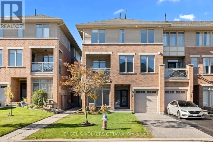 34 AVEIA PRIVATE, Ottawa