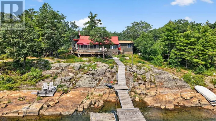 34 B320 SANS SOUCI ISLAND, The Archipelago