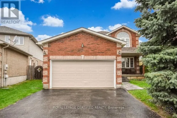 34 BALMORAL PLACE, Barrie