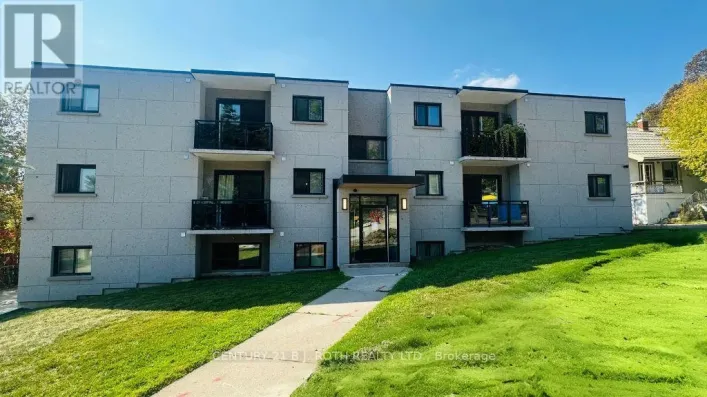 34 BERCZY STREET, Barrie