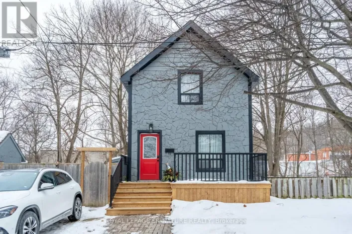 34 BOND STREET S, Hamilton