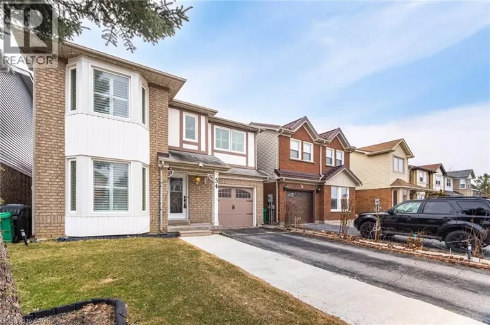 34 CHIPMUNK Crescent, Brampton