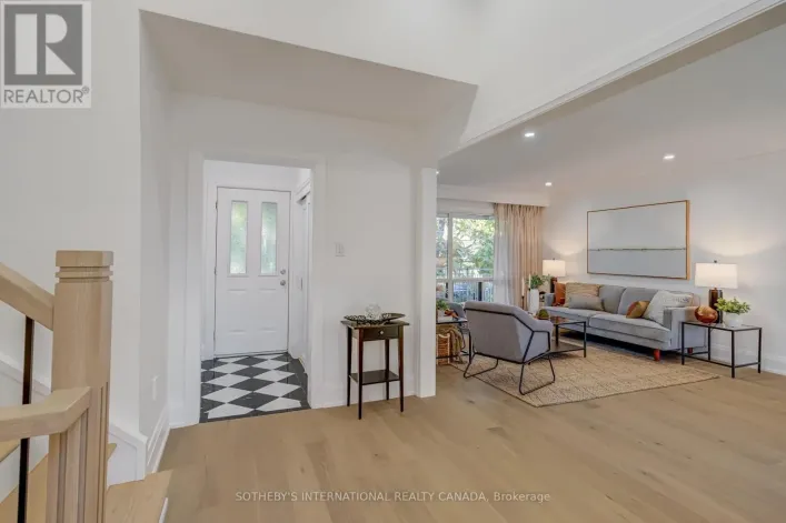 34 EUPHRASIA DRIVE, Toronto