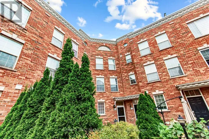 34 FAIRHEAD MEWS, Toronto