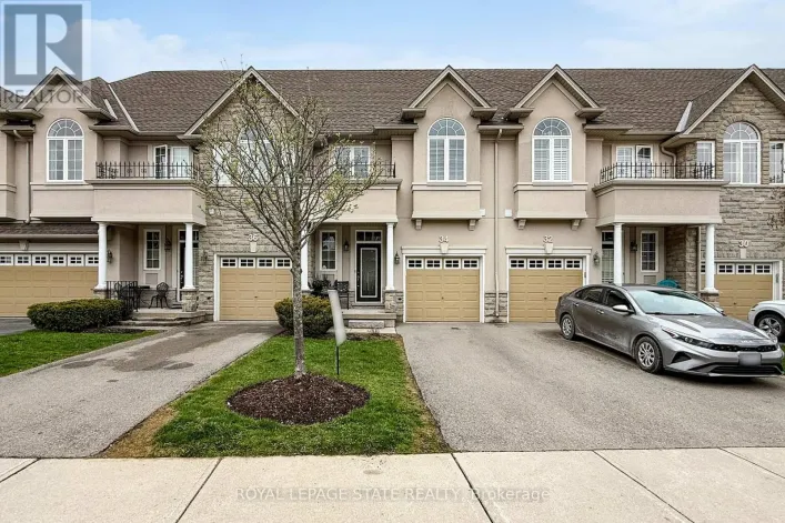Row / Townhouse for sale: 34 FOREST VALLEY CRESCENT, Hamilton
