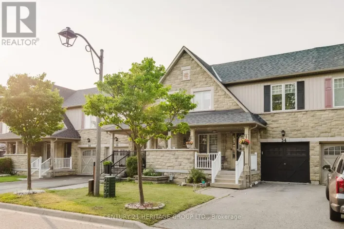 Row / Townhouse for sale: 34 HAVERHILL CRESCENT, Whitby