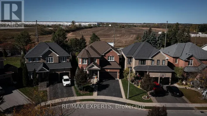 34 LAURENTIDE CRESCENT, Brampton