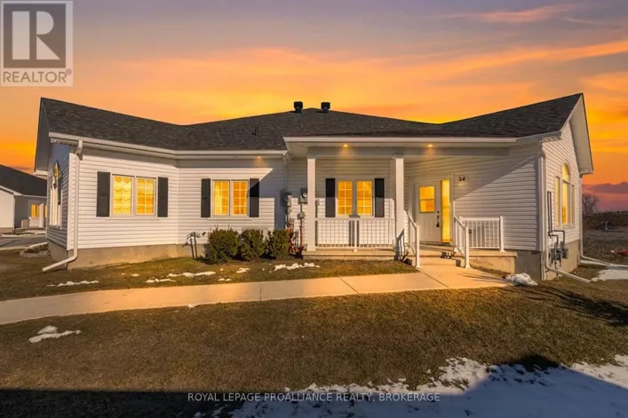 34 LOWRY PLACE, Loyalist