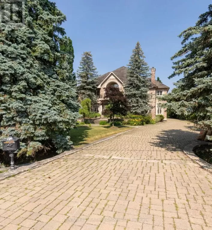 34 MARYVALE CRESCENT, Richmond Hill