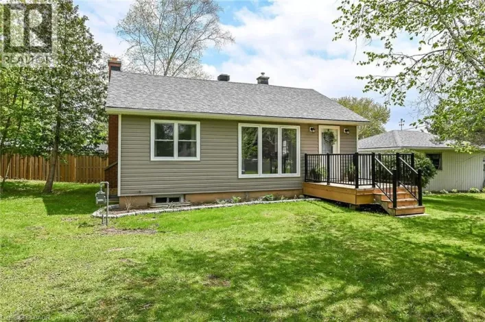 34 OTTAWA Street S, Cayuga