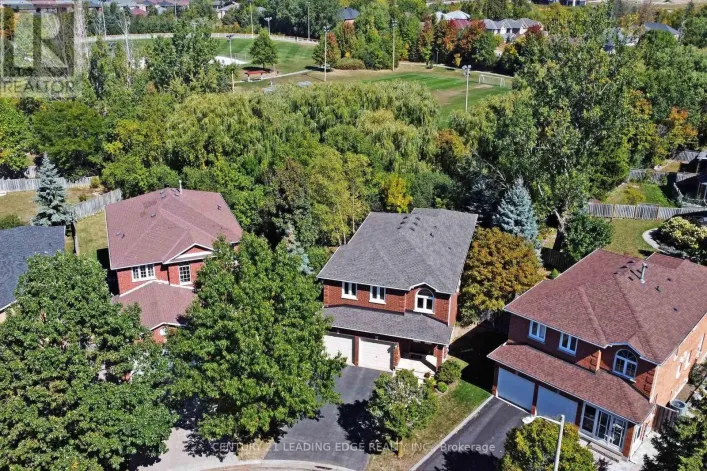 34 PANDORA COURT, Richmond Hill