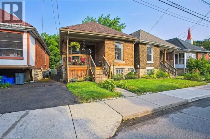 34 POPLAR Avenue, Hamilton