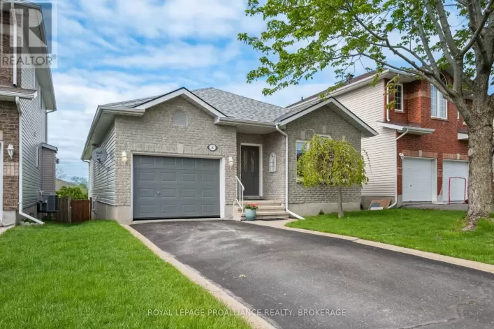 34 SCHOONER DRIVE, Kingston)