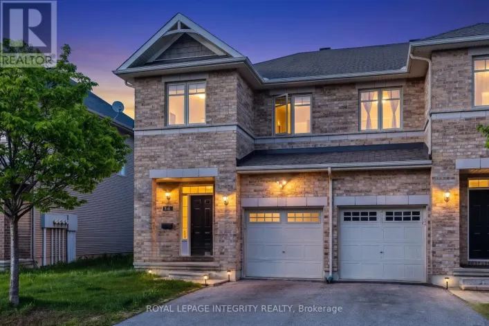 34 TORBEC AVENUE, Ottawa