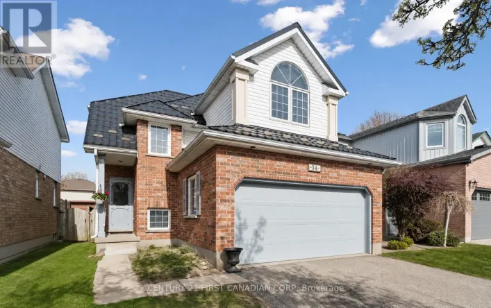 34 WAXWING CRESCENT, Guelph