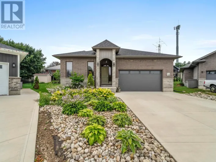 34 YOST COURT, Perth East