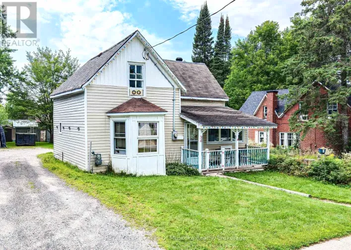 34 YOUNG STREET, Bracebridge