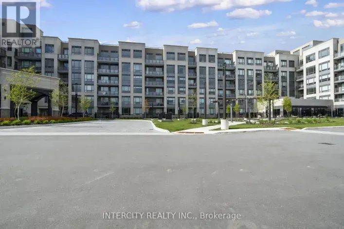 340 - 2075 KING ROAD, King