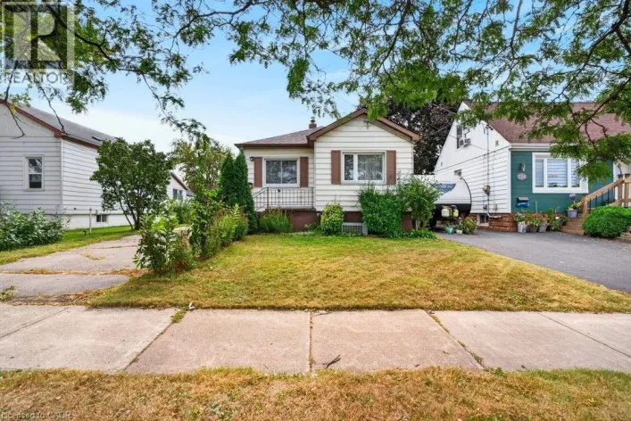 House for sale: 340 BARTON Street, Stoney Creek