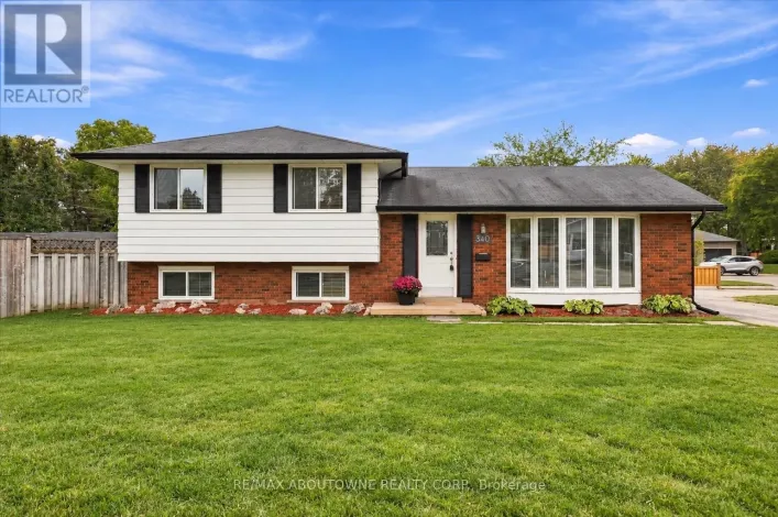 340 DUNCOMBE DRIVE, Burlington
