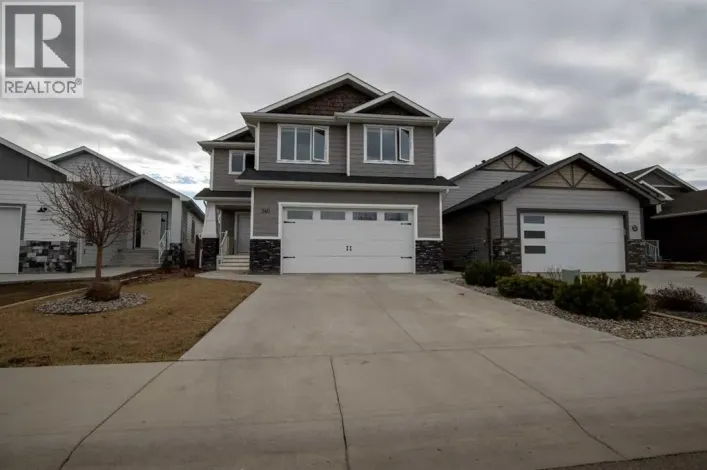 340 Greenwood Place, Coalhurst