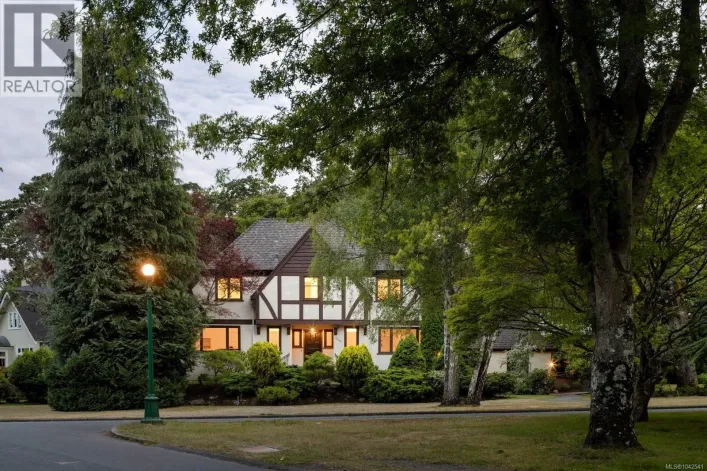 3400 Upper Terrace Rd, Oak Bay