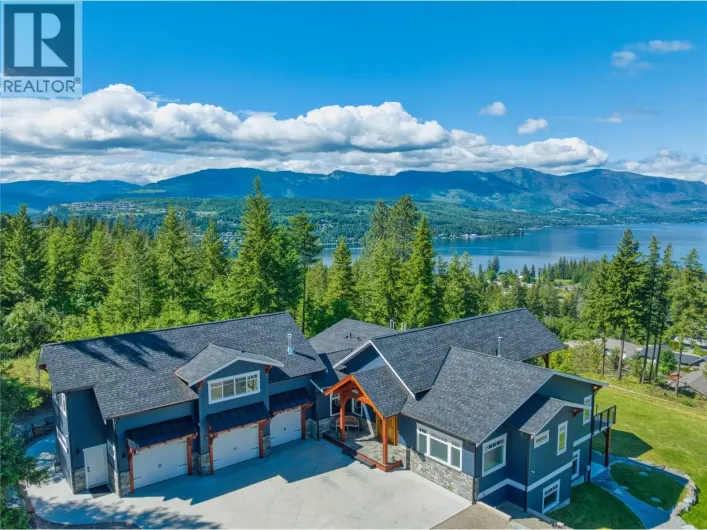 3401 Roncastle Road, Blind Bay