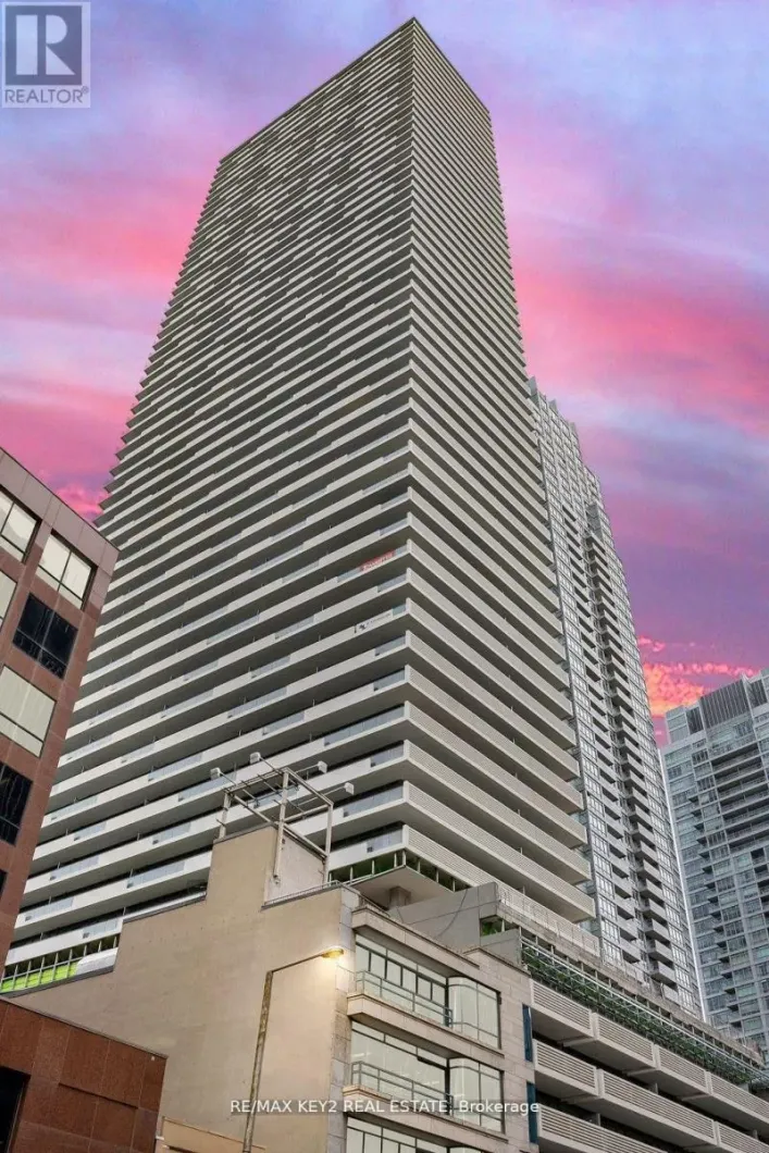 Apartment for sale: 3402 - 2221 YONGE STREET, Toronto