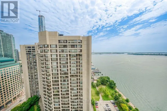 3403 - 65 HARBOUR SQUARE, Toronto