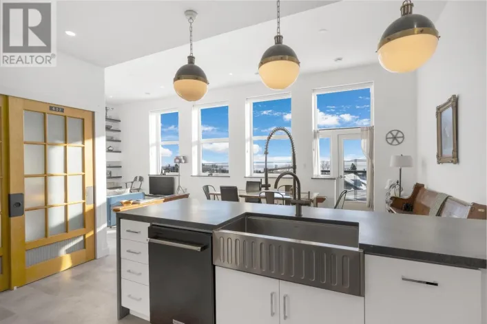 3406-96 High ST, Thunder Bay