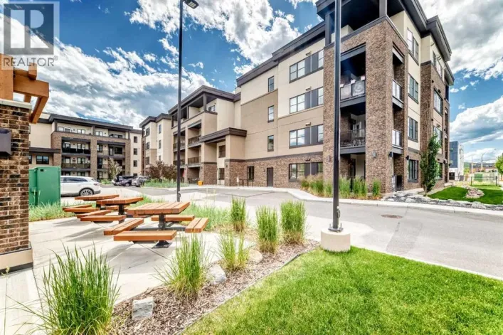 3407, 80 Greenbriar Place NW, Calgary
