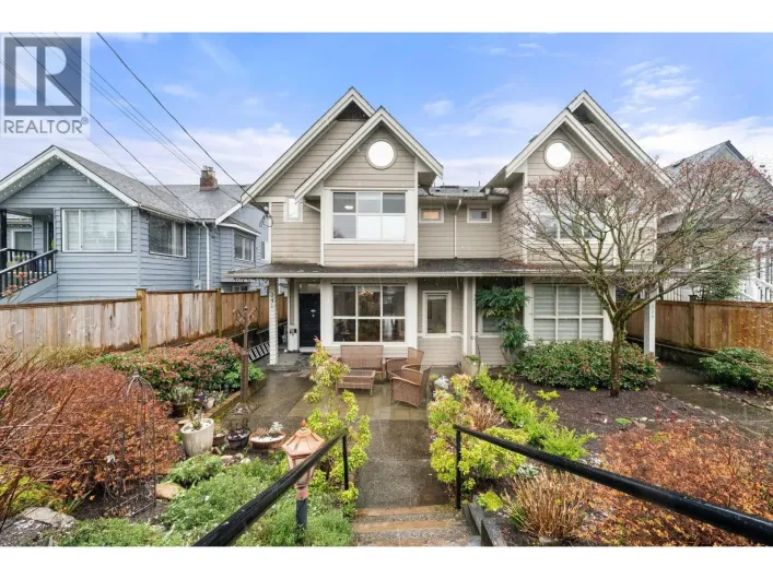 341 E 8TH STREET, North Vancouver