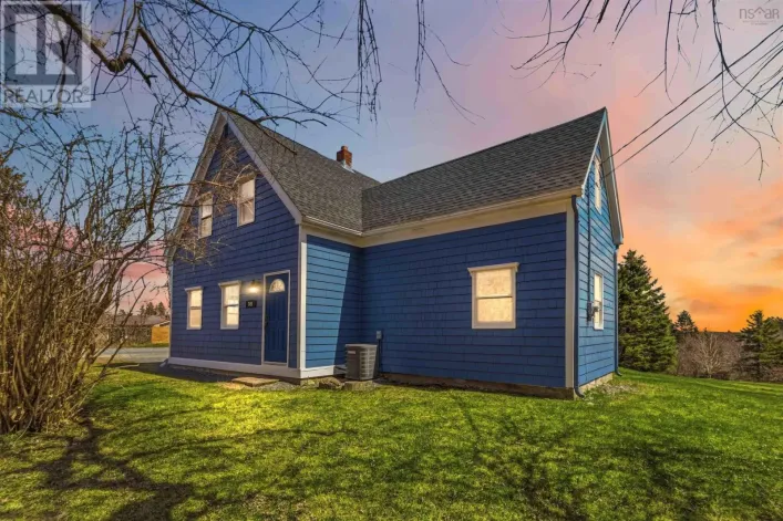 341 Myra Road, Porters Lake