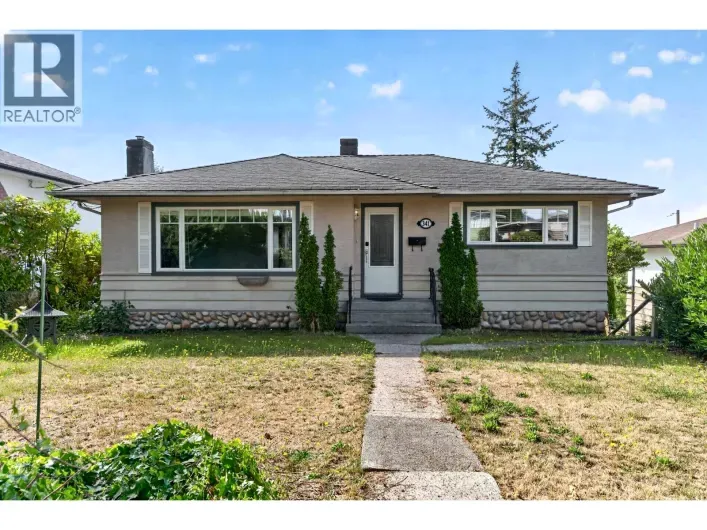 341 W 24TH STREET, North Vancouver