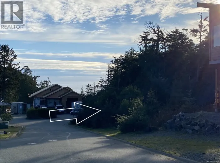 342 Pass Of Melfort Pl, Ucluelet