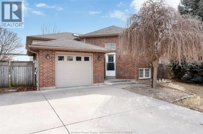342 THORN RIDGE CRESCENT, Amherstburg