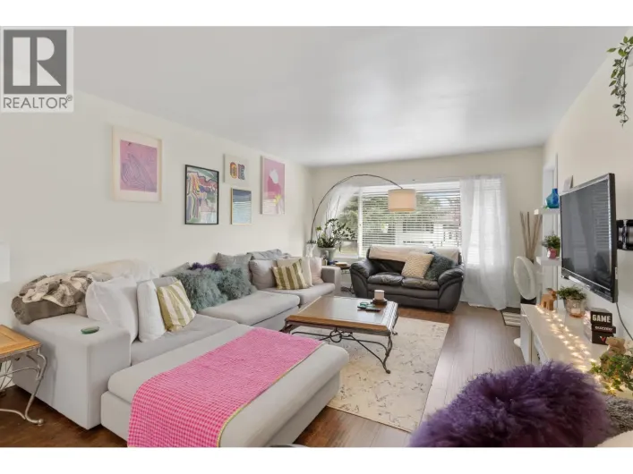 3423 EDINBURGH STREET, Port Coquitlam