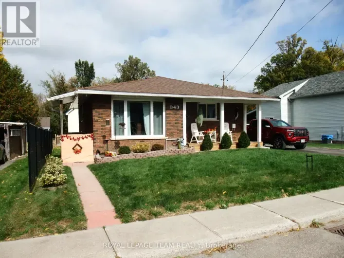 House for sale: 343 HARRY STREET, Renfrew