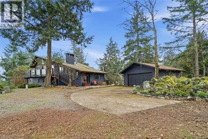 3431 Dolphin Dr, Nanoose Bay