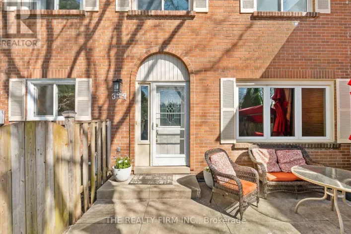 344 HOMESTEAD COURT, London North
