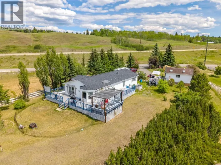3442 DUNSMUIR ROAD, Lac La Hache