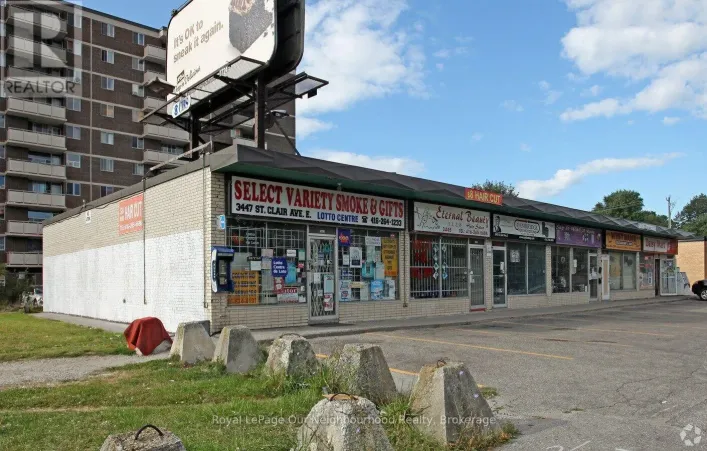 3445 ST CLAIR AVENUE E, Toronto