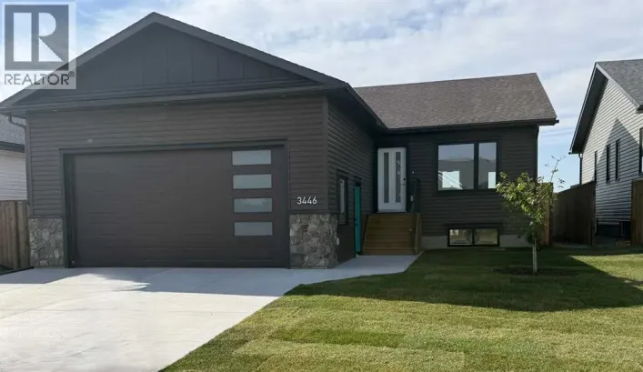 3446 Victory Way, Olds