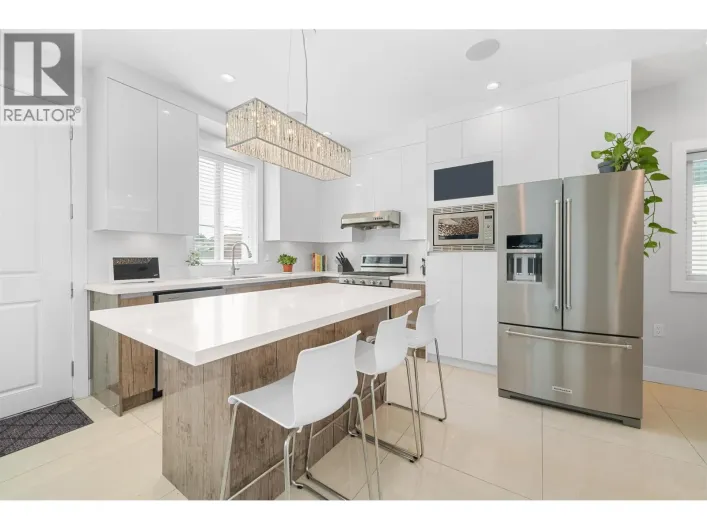 3448 PANDORA STREET, Vancouver