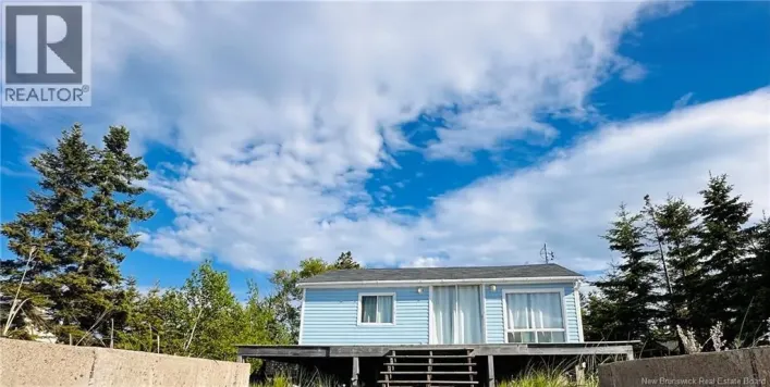 House for sale: 345 Bayshore Drive, Bathurst